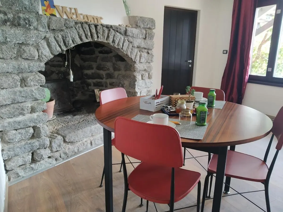 Serok: Casa Nel Bosco Con Bio Sauna Civo